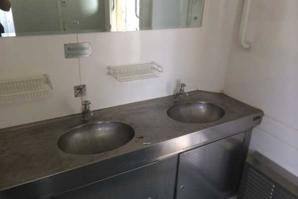 Washing Room Chinese Train