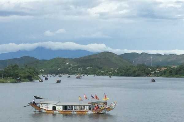 things to do in Hue take a cruise on the perfume river
