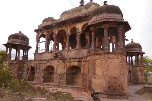 How to Visit Ranthambore Fort what to see how to get here