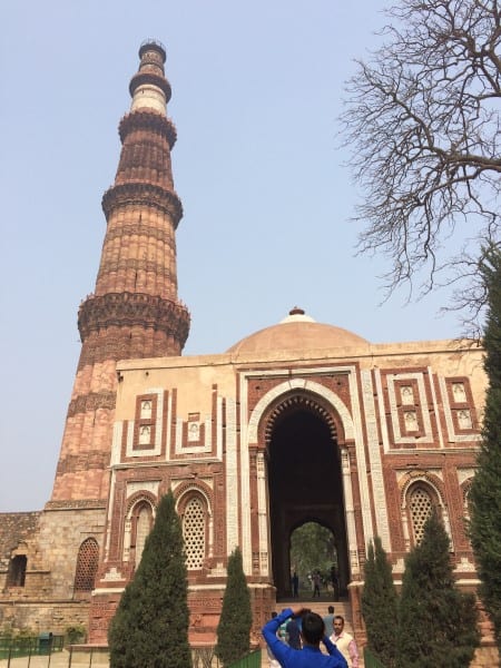 Delhi-in-three-days-qutub-minar-12