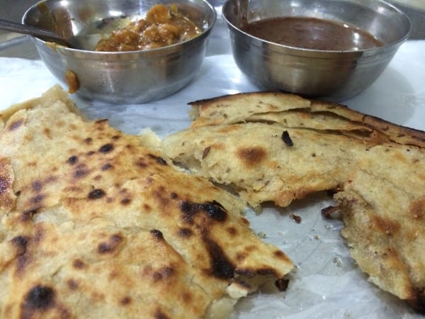 Punjabi-food-in-Amritsar-Kesar-da-Dhaba-11