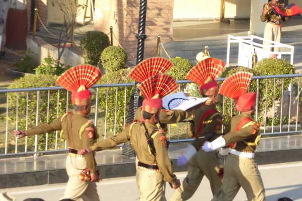 Wagah Border Closing Ceremony ends