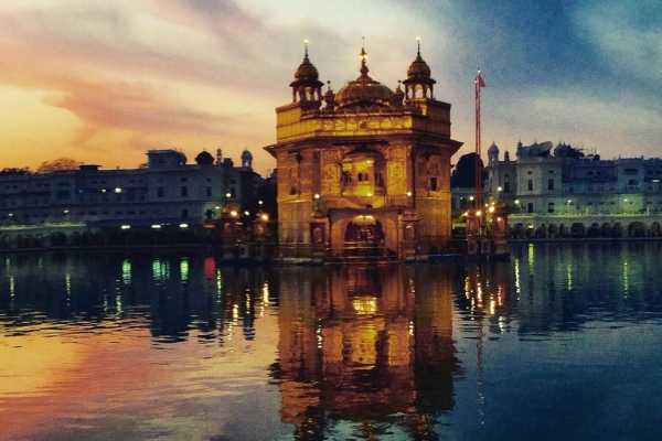 amritsars golden temple sunset