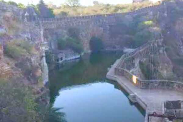 Gaumukha Kund, Chittorgarh Fort