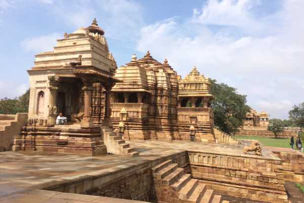 Kandariya-Mahadev Temple Khajuraho