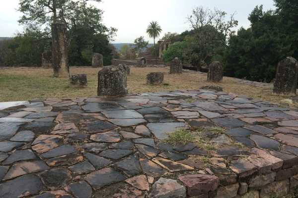 Sanchi south area ruins