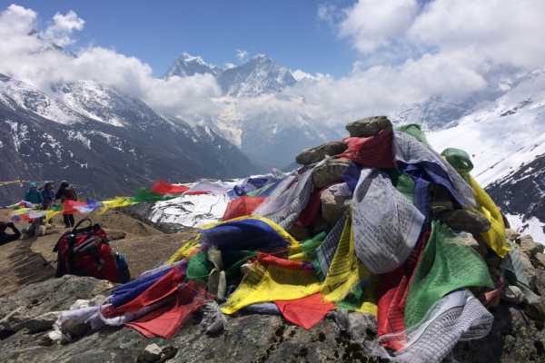 Cairns and the Himalaya above Machhermo