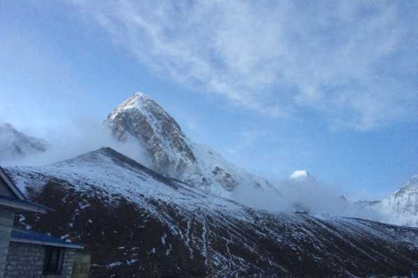 Early morning at Gorakshep