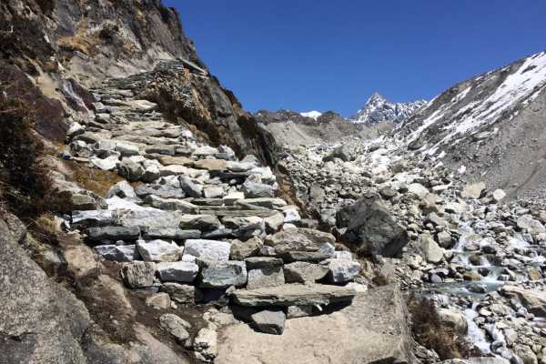 Giant steps on route from Machhermo to Gokyo