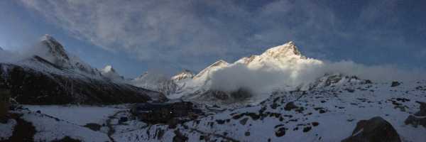 Gorakshep views