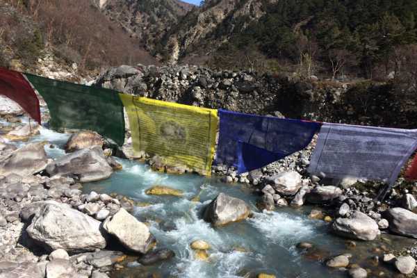 Phortse Tenga to Dhole Prayer Flags