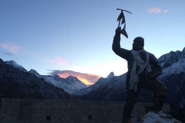 Watching Everest Sun Rise at Tenzing Norgay statue Namche Bazaar