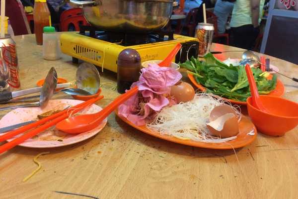 Eat Hot Pot in Cameron Highlands