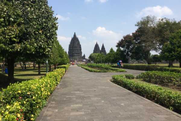 Arriving at Prambanan