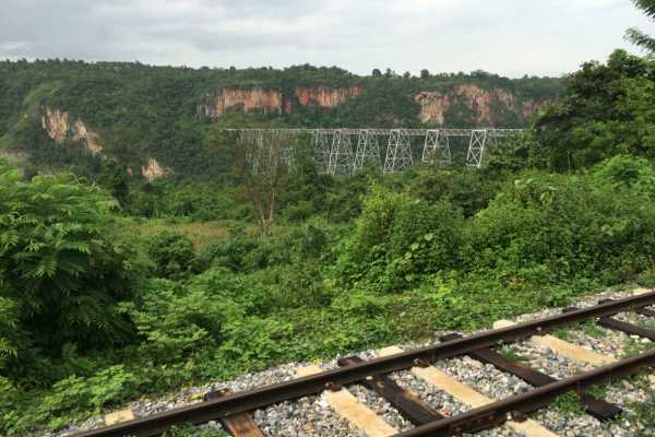 First view of Gokteik viaduct
