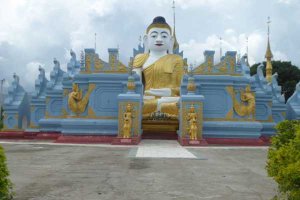 Temple at Inle lake