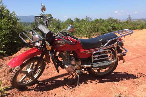 Visit the Plain of Jars Laos motorbike tour