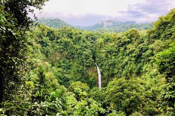 La Fortuna Waterfall Arenal Costa Rica
