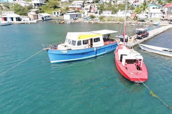 how to go from carriacou to union island hillsborough pier