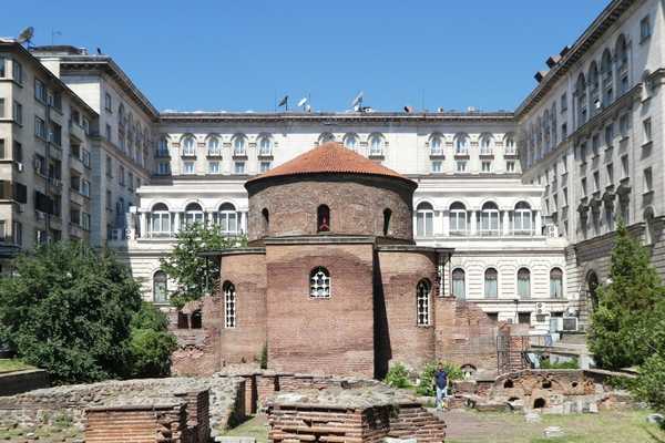 things to do in sofia bulgaria st george in the rotunda
