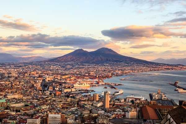 most famous places in italy naples