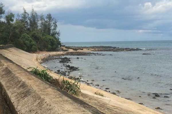 vietnam war dmz sites beach at vinh moc tunnels