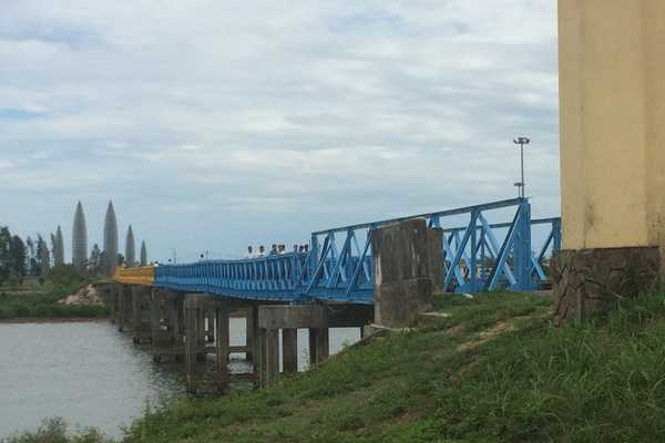 vietnam war dmz sites bridge oer ben hai river