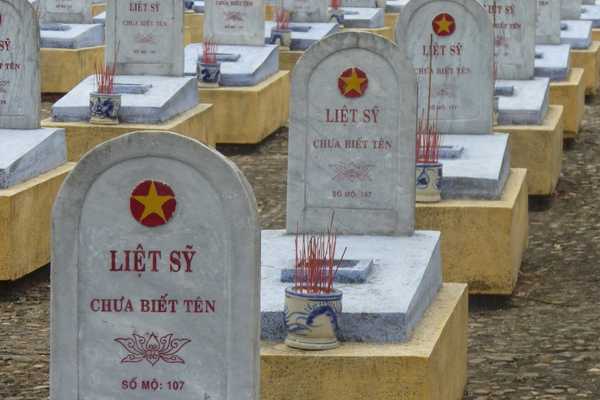 vietnam war dmz sites highway 9 statues National Soldier cemetery