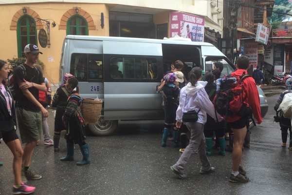 Lao Cai to Sapa minivans at station