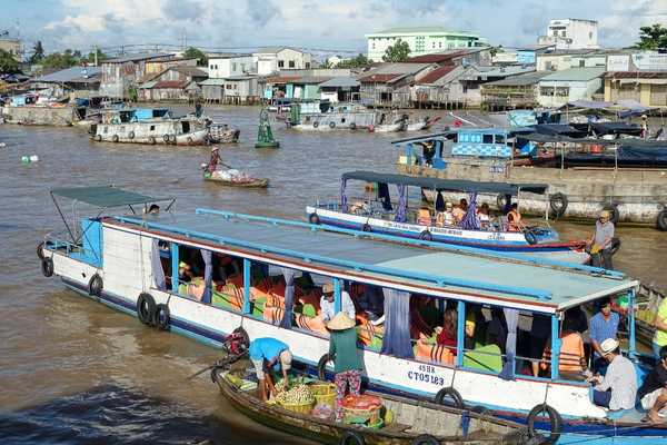 Visit the Floating Markets of the Mekong Delta