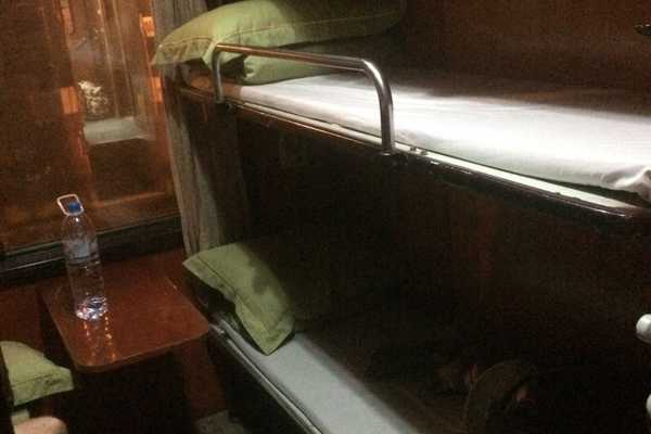 hanoi to sapa 6 berth train