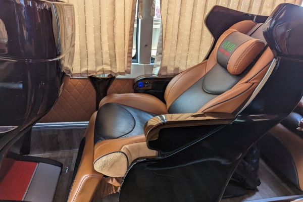 Luxury Minivan Seat Vietnam