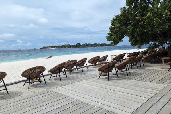 Malahini Kuda Bandos Resort