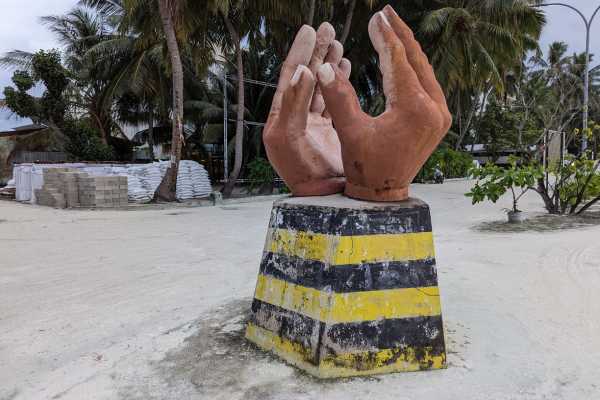 Sculptures on Maafushi