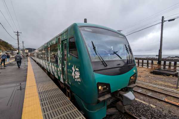 Senjojiki Station Resort Shirakami Train