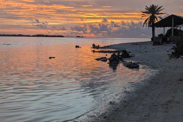 Sunset at Thulusdhoo Sunset Point