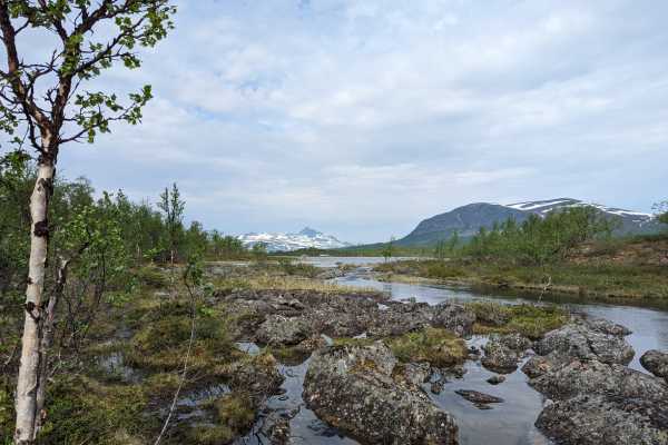 Views on the Trail to 3 Country Cairn