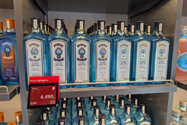 Cost of Bombay Sapphire Gin at Arrival Keflavik Duty Free