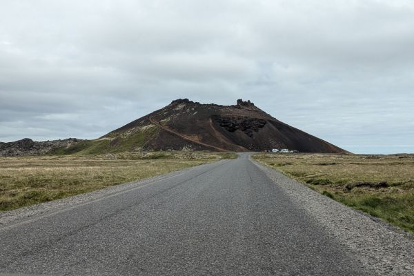 Saxhóll Crater
