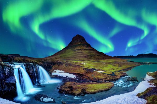 Aurora over Kirjufellnes