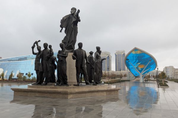 Astanas Independence Square