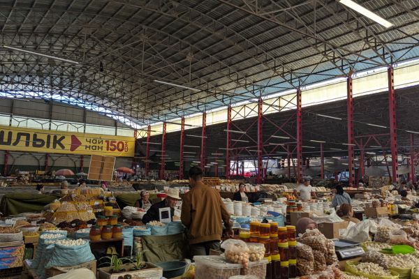 Osh Bazaar in Bishkek
